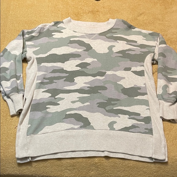 aerie Tops - Camo Print Aerie Sweatshirt